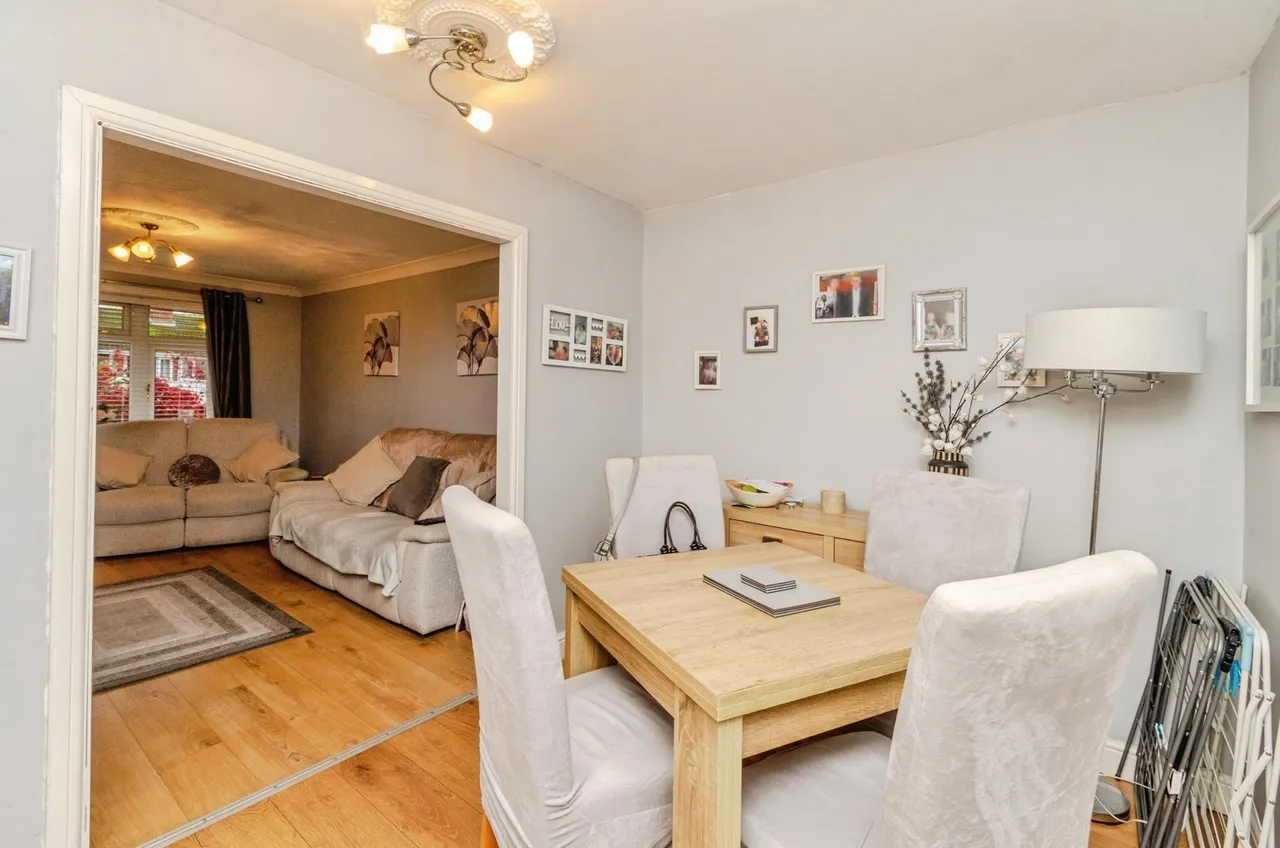 3 bed house for sale — Burgoyne Street, Cannock, Staffordshire, WS11