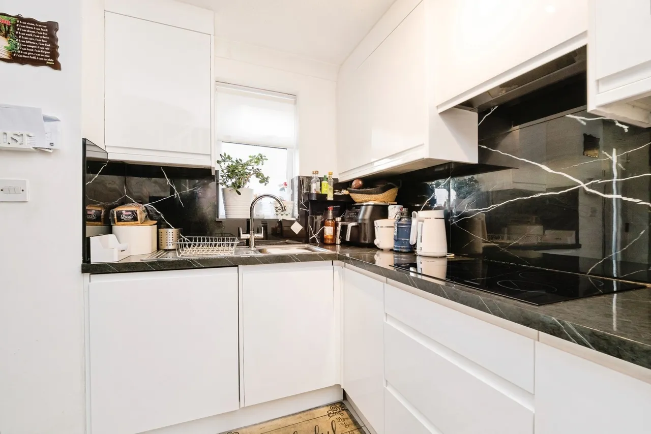 Frederick Road, Rainham, RM13, photo 4