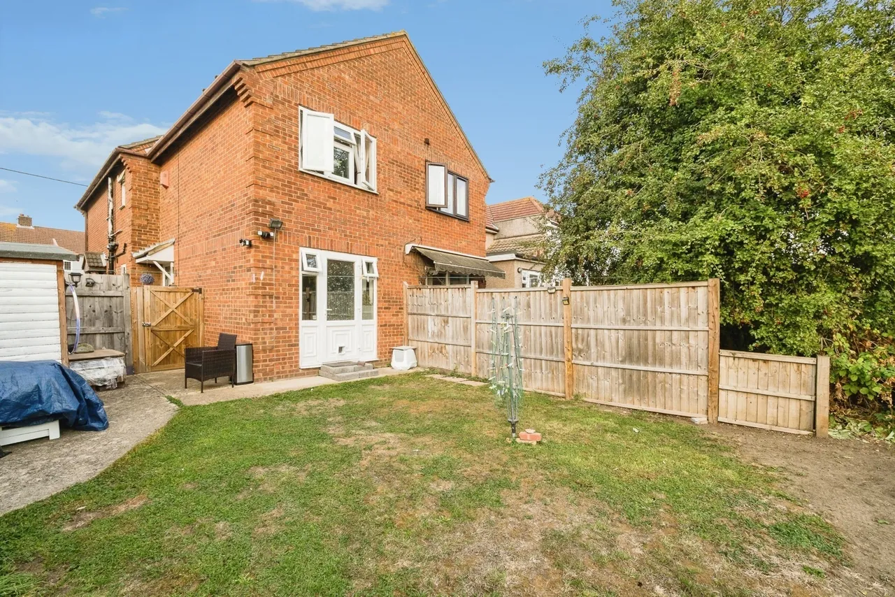 Frederick Road, Rainham, RM13, photo 6