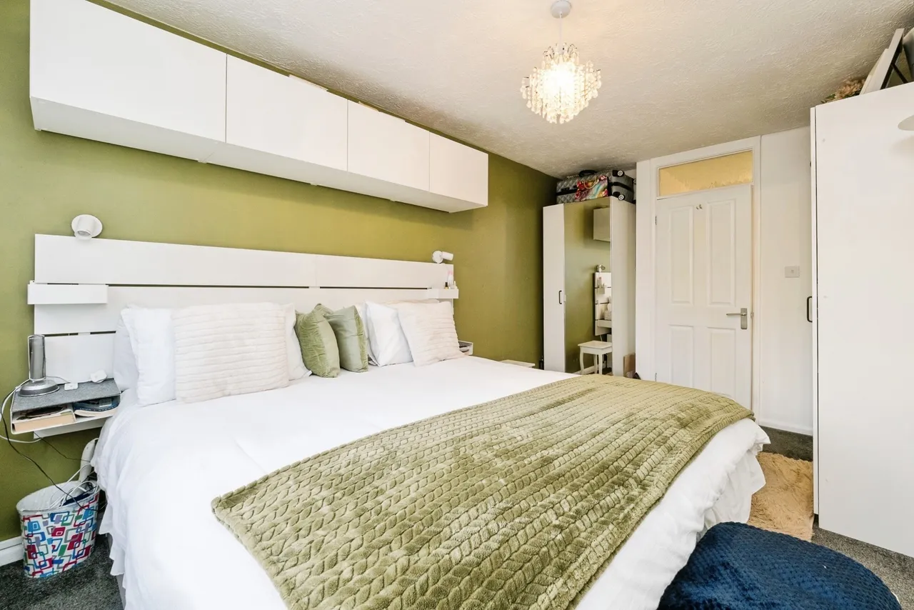 Frederick Road, Rainham, RM13, photo 8