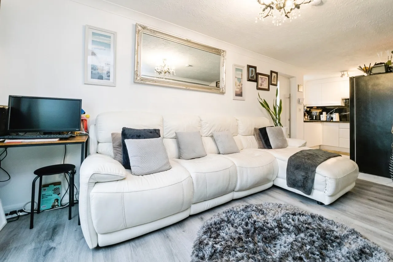 Frederick Road, Rainham, RM13, photo 18