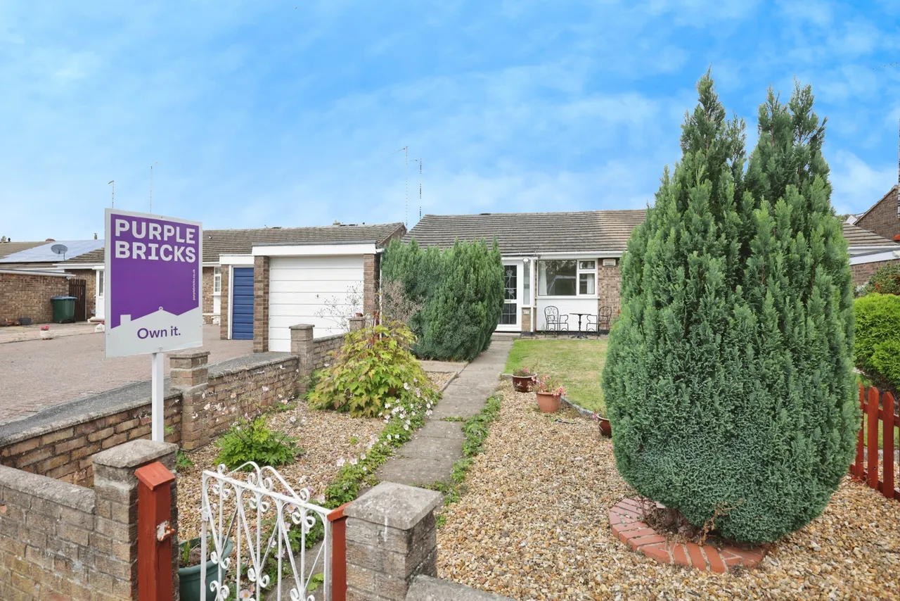 2 bed house for sale — Crecy Road, Coventry