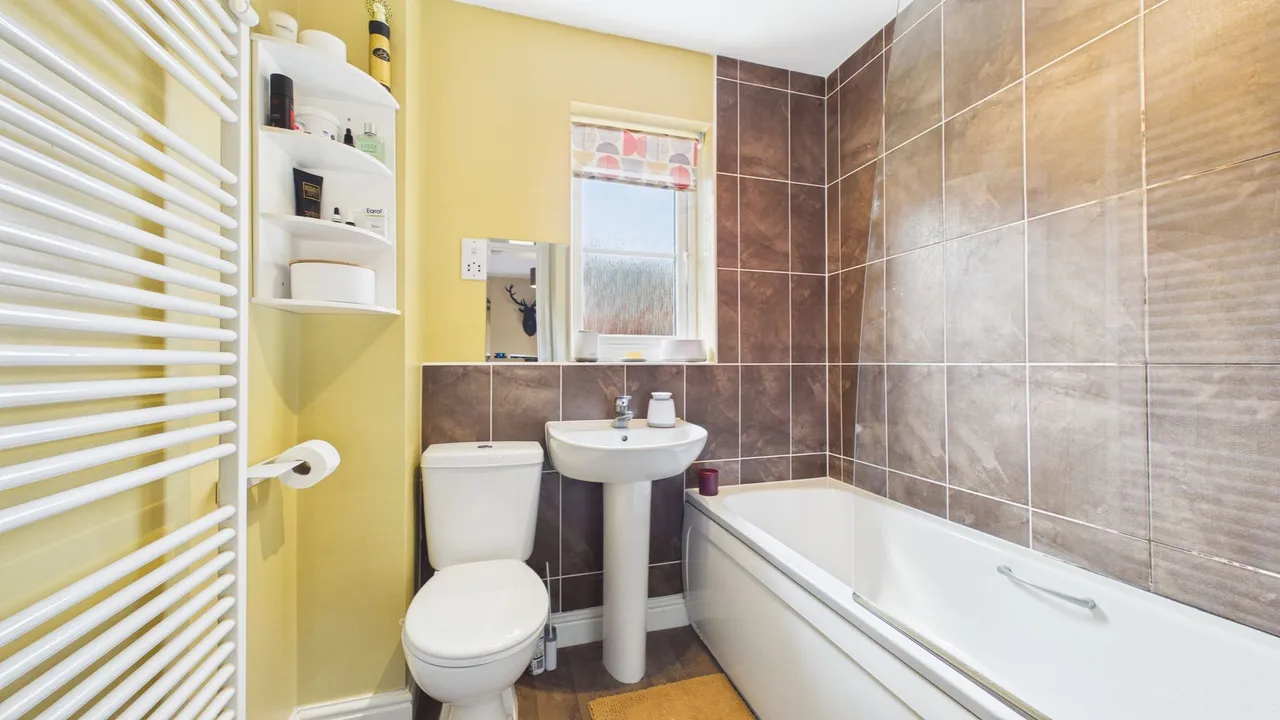Brooklands Way, Bourne, PE10, photo 24