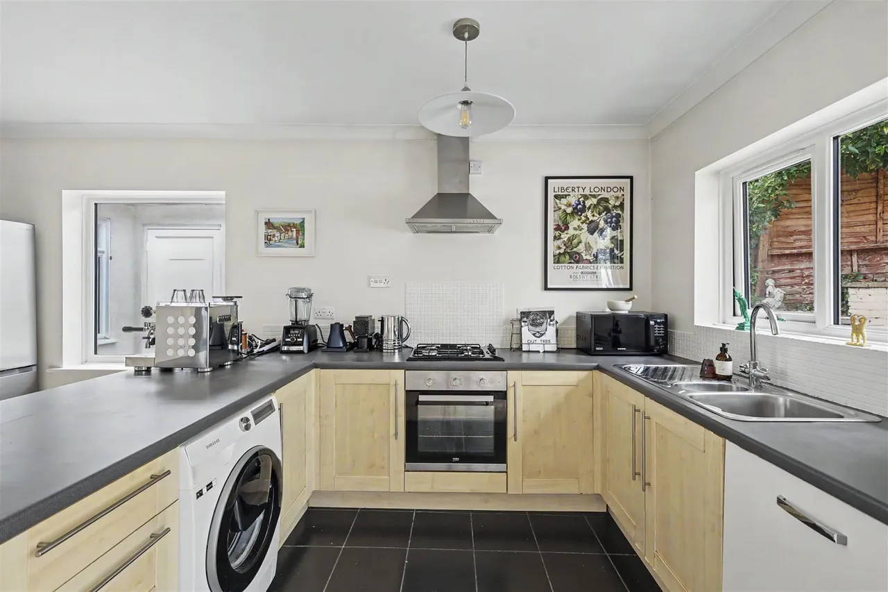 New Road, Saffron Walden, CB10, photo 9