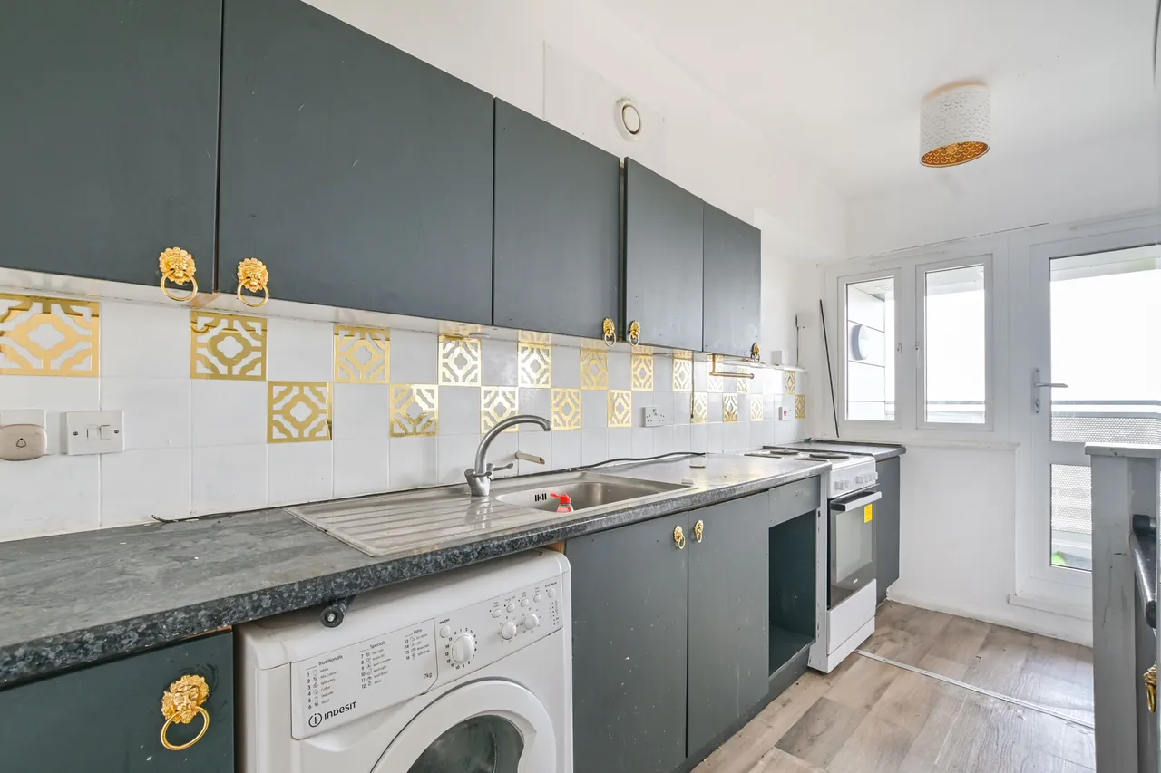 38 Hazlewood Tower, Golborne Gardens, London, photo 3