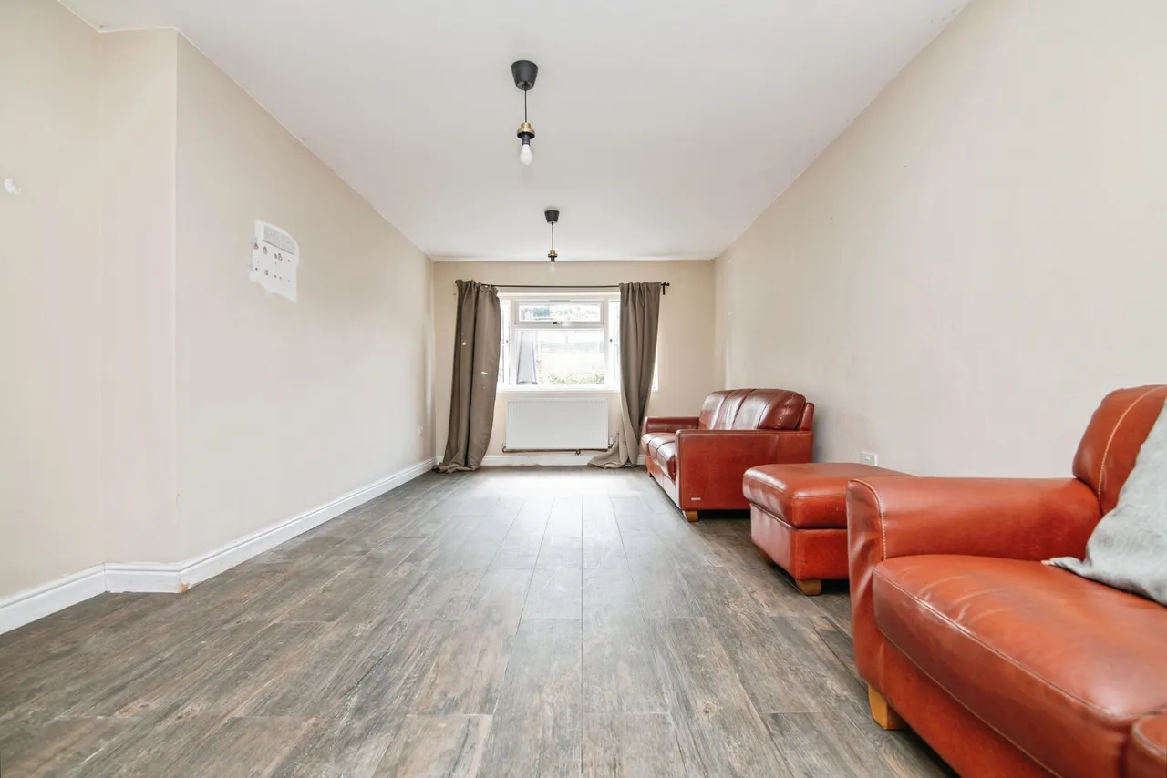Queensway, Oldbury, photo 4