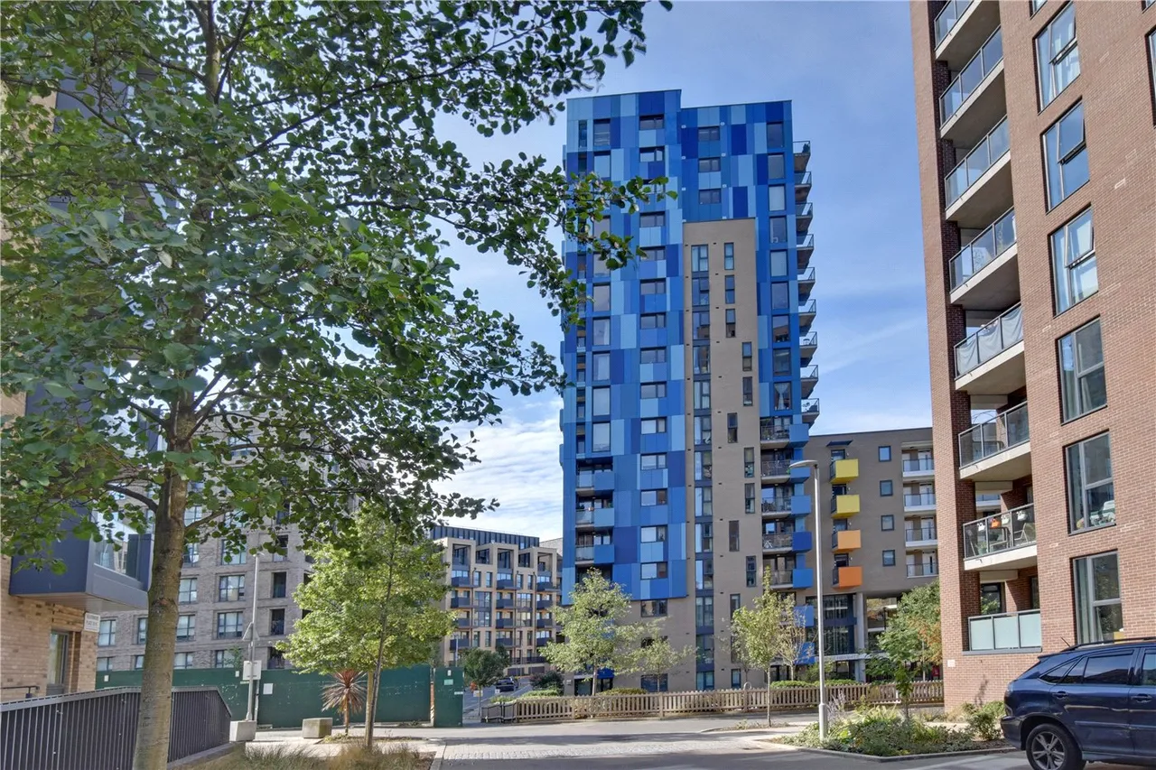 2 bed flat for sale, Parkside Avenue, Greenwich, SE10