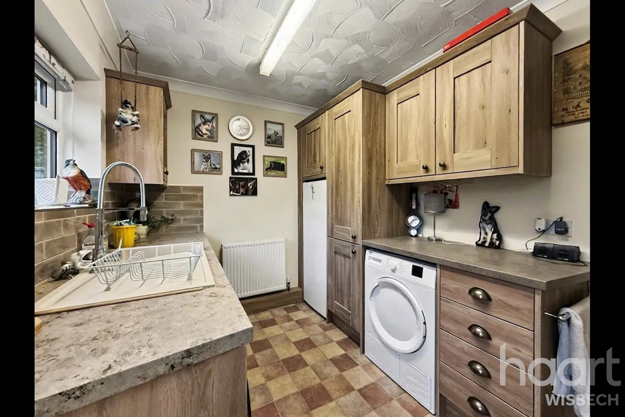 Hollycroft Road, Emneth, PE14, photo 11