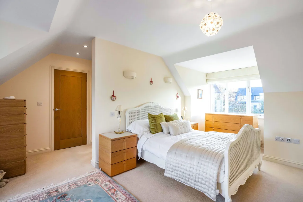 Charlton Gardens, Cheltenham, GL53, photo 14