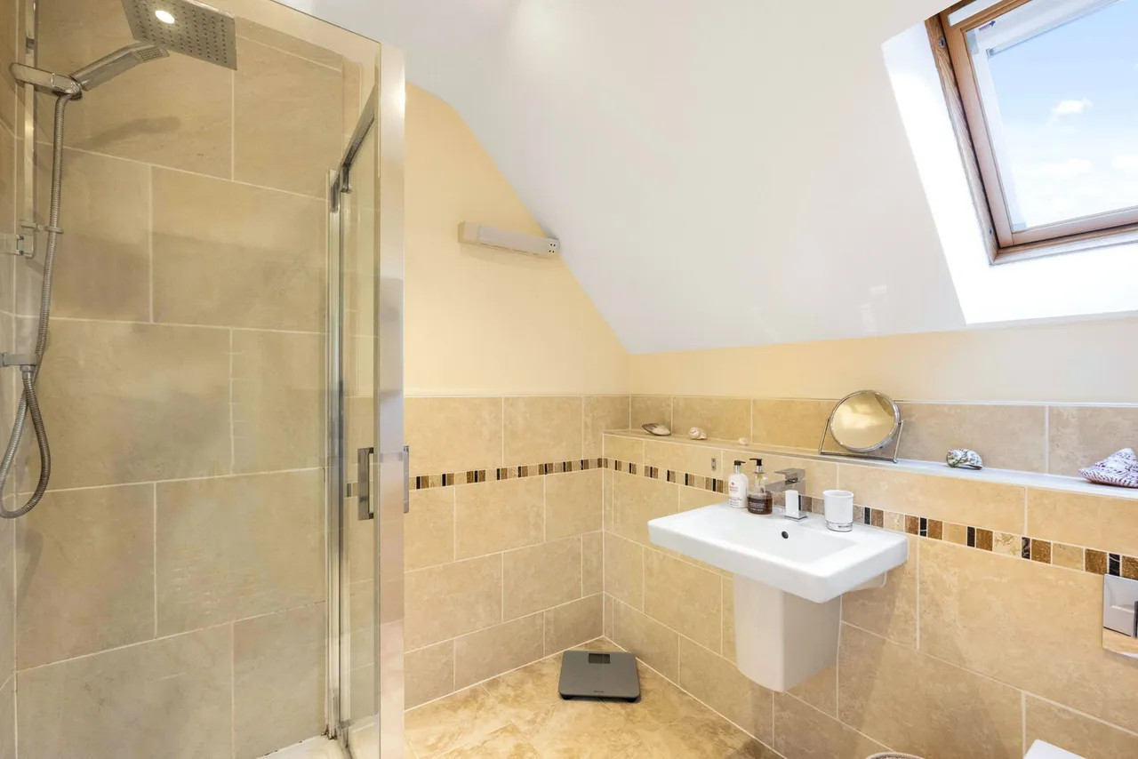 Charlton Gardens, Cheltenham, GL53, photo 18