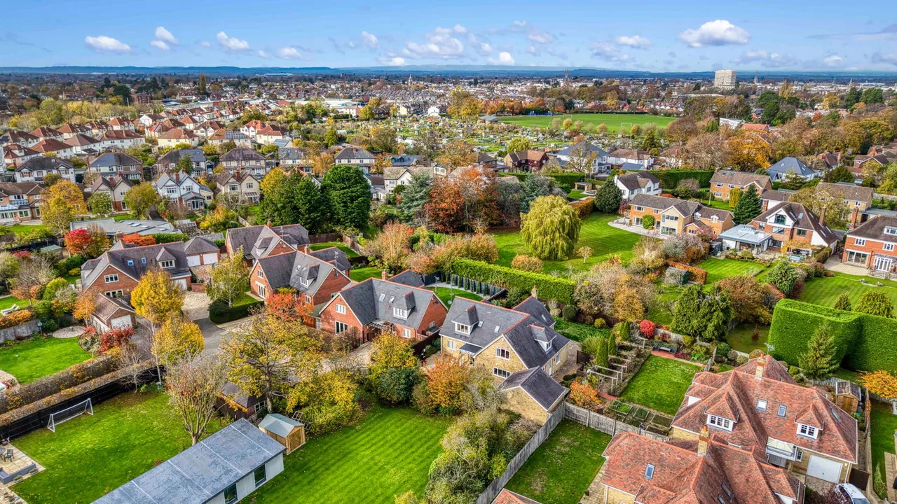 Charlton Gardens, Cheltenham, GL53, photo 19