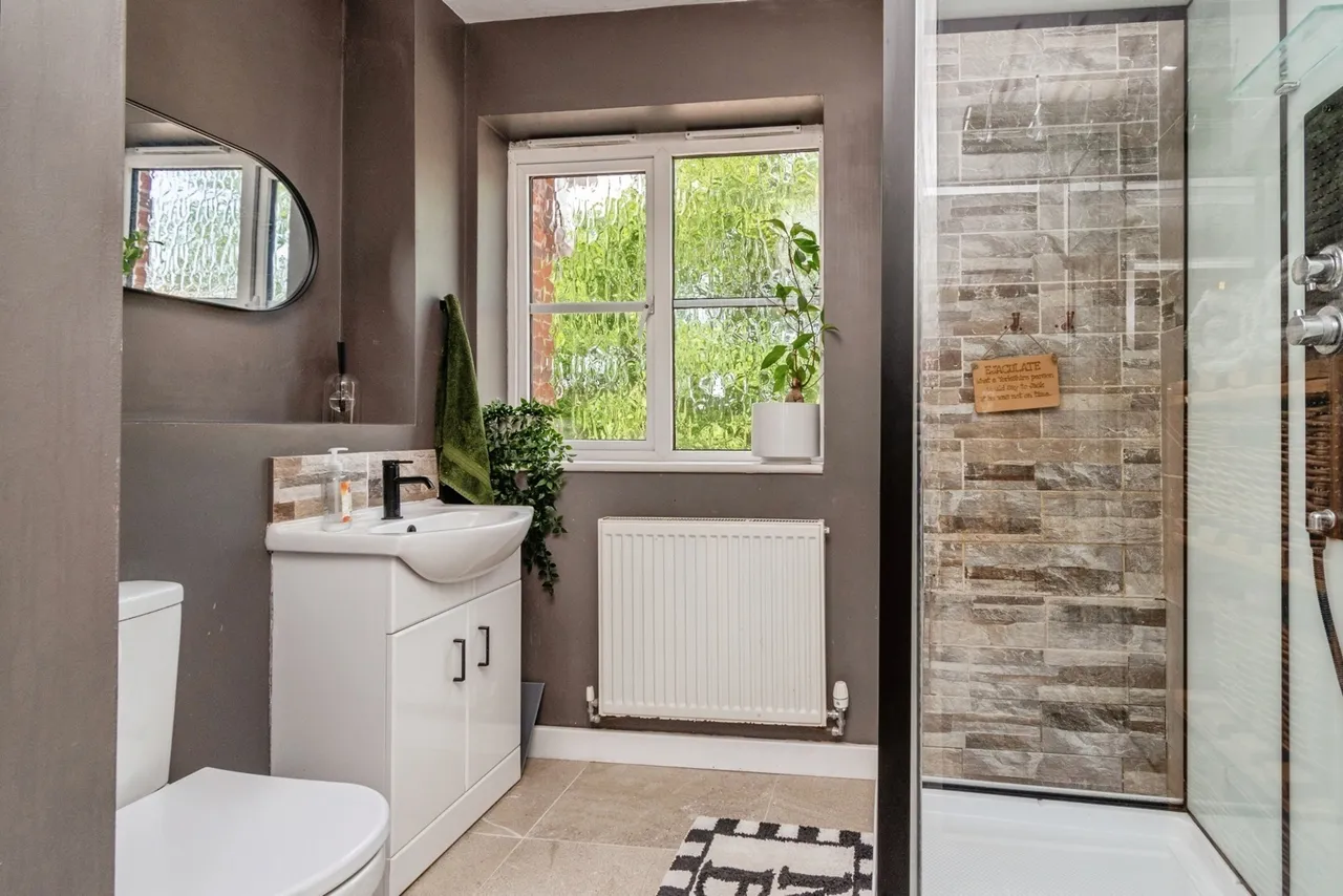 Fremantle Drive, Heath Hayes, Cannock, WS12, photo 12