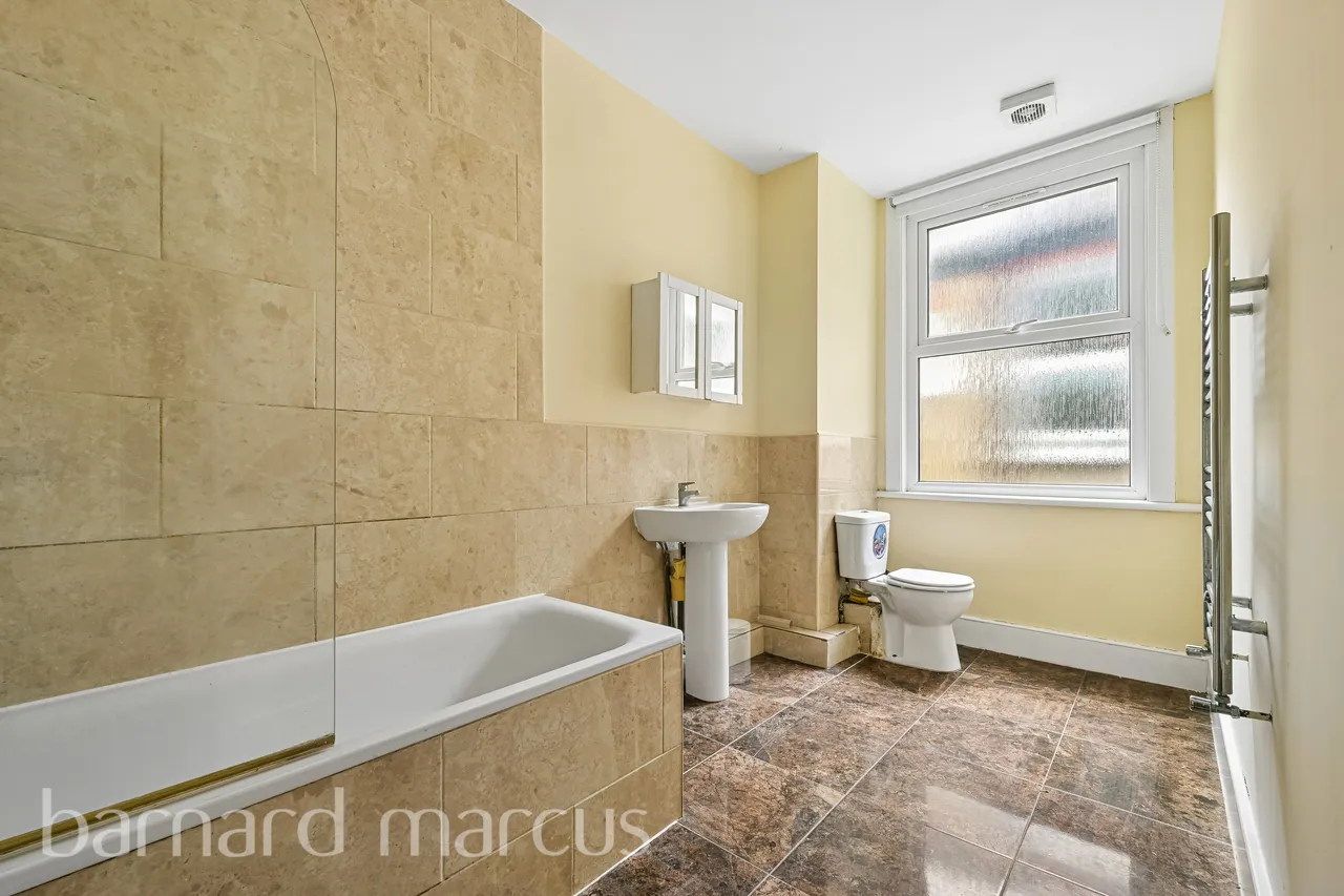 Salterford Road, LONDON, photo 3