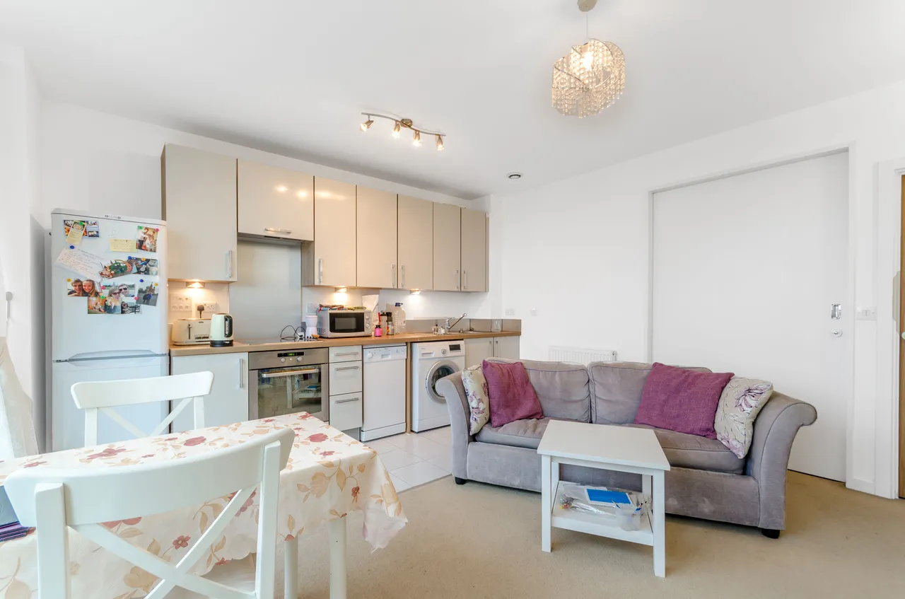 46 Palladio Court, Mapleton Road, London, photo 2