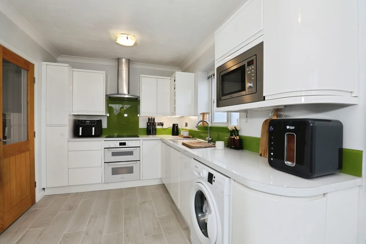 Whittaker Close, Crewe, Cheshire, CW1, photo 3