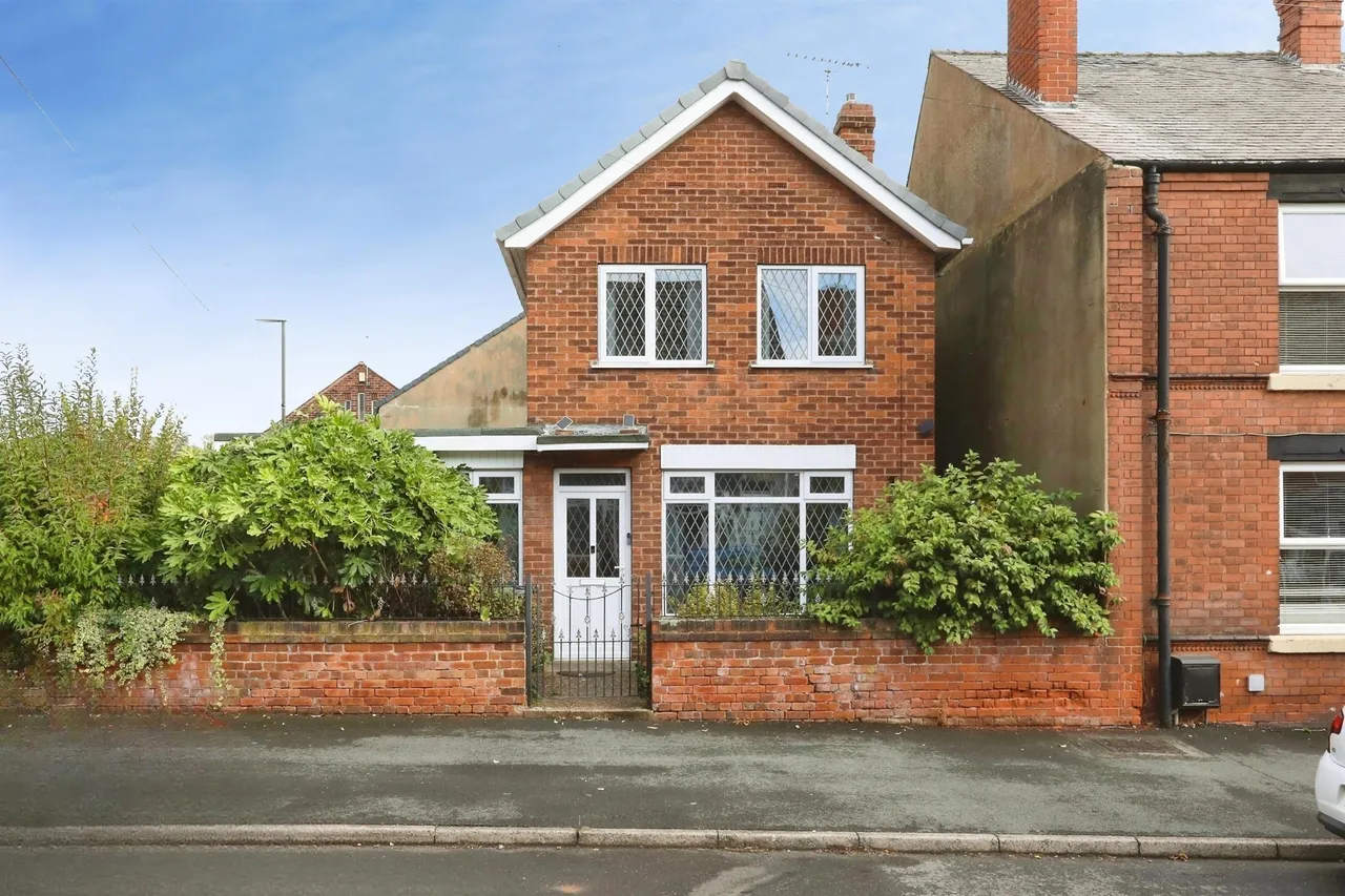 3 bed house for sale, King Street, Creswell, S80