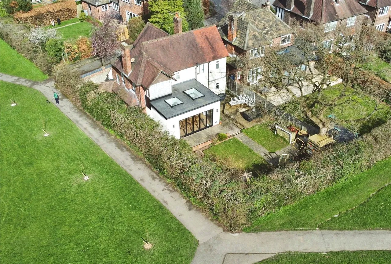 Grangeway, Handforth, Wilmslow, Cheshire, SK9, photo 22