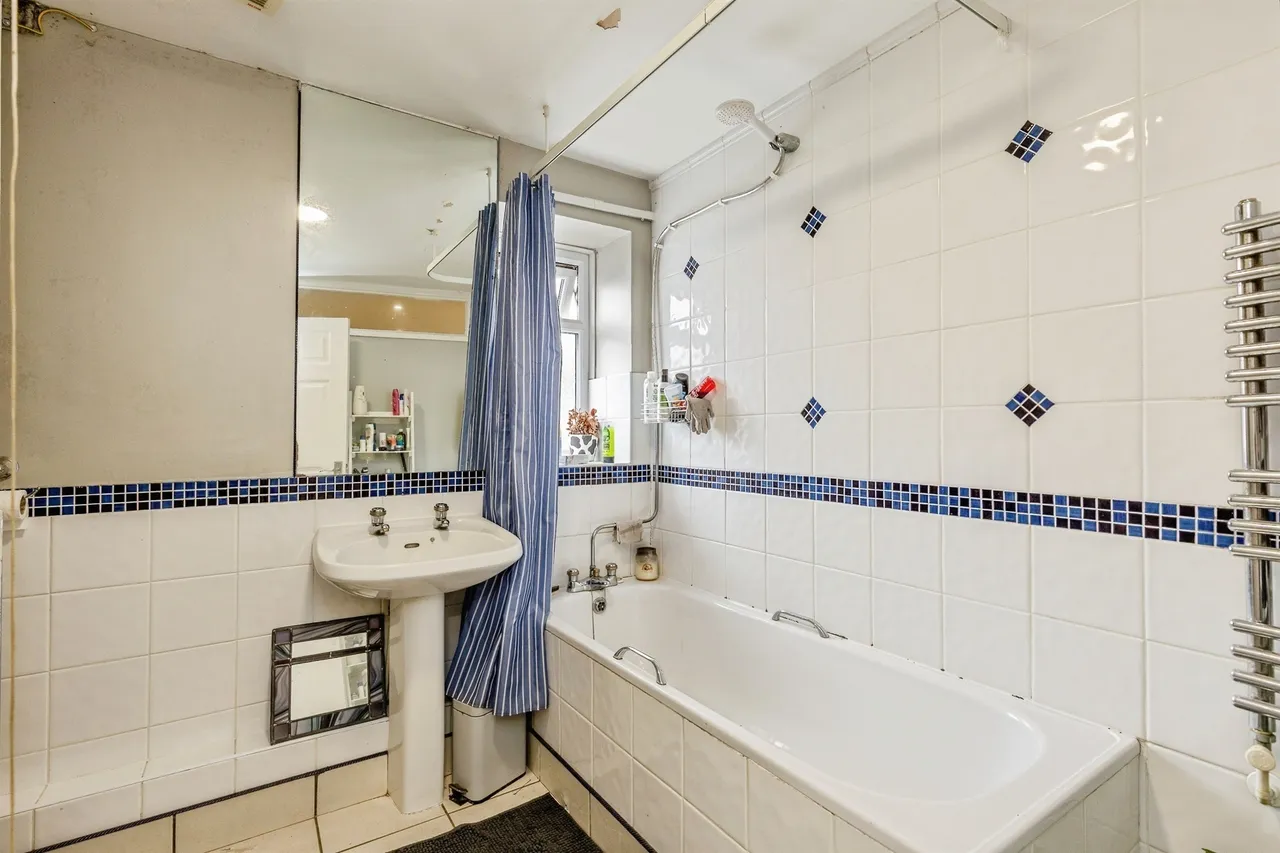 2 bed flat for sale, Upton Road, Bristol, BS3