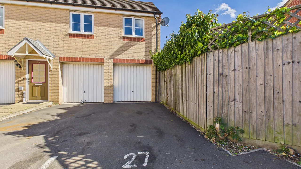 Brooklands Way, Bourne, photo 16