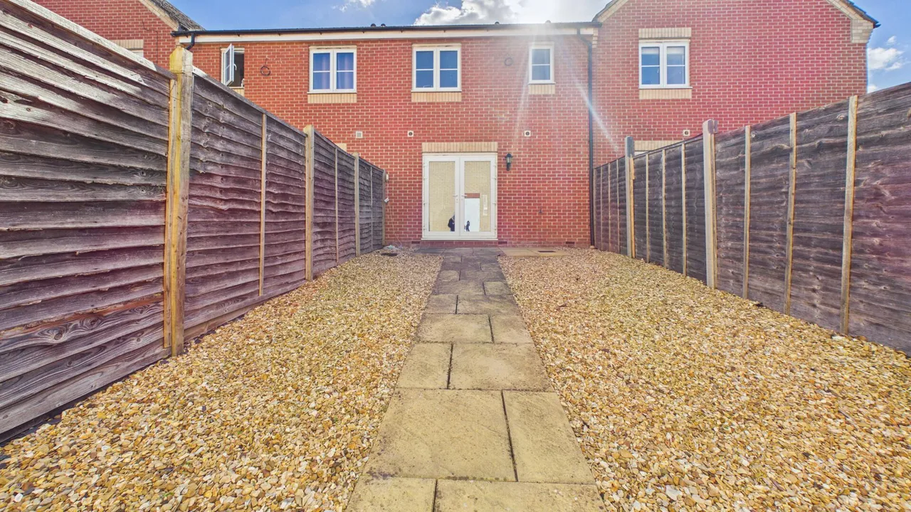 Brooklands Way, Bourne, photo 14