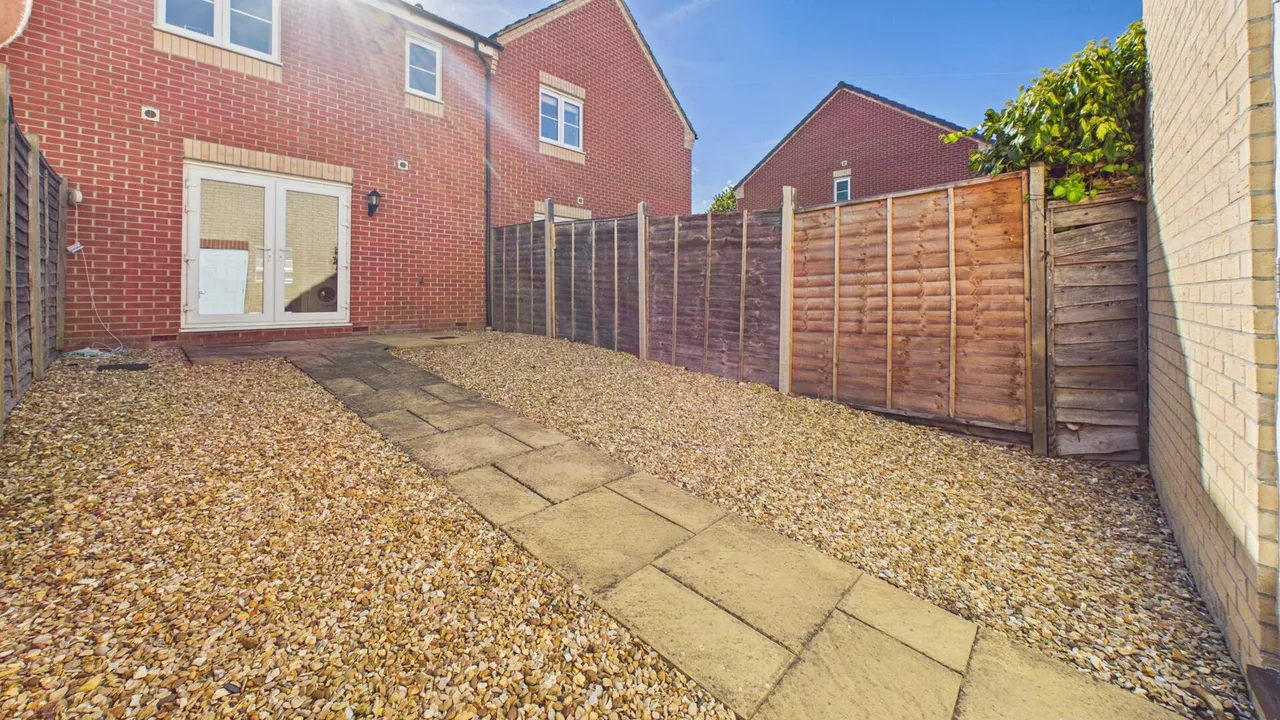 Brooklands Way, Bourne, photo 19