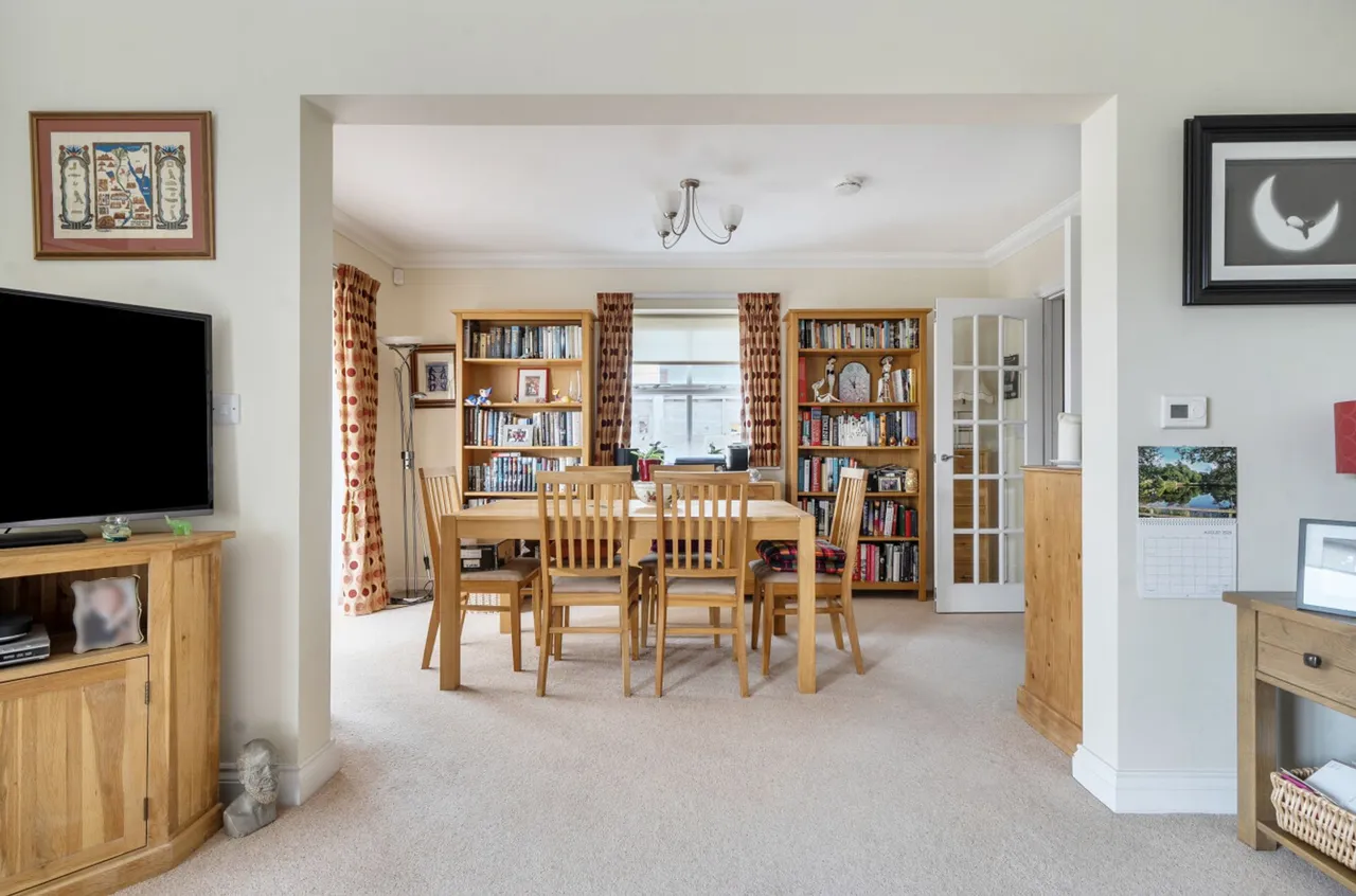The Crescent, West Wittering, PO20, photo 6