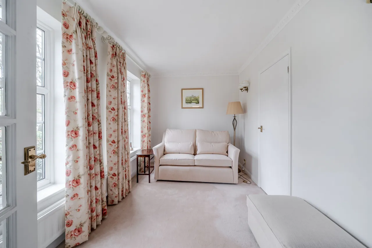Star Hill Drive, Churt, Farnham, GU10, photo 10