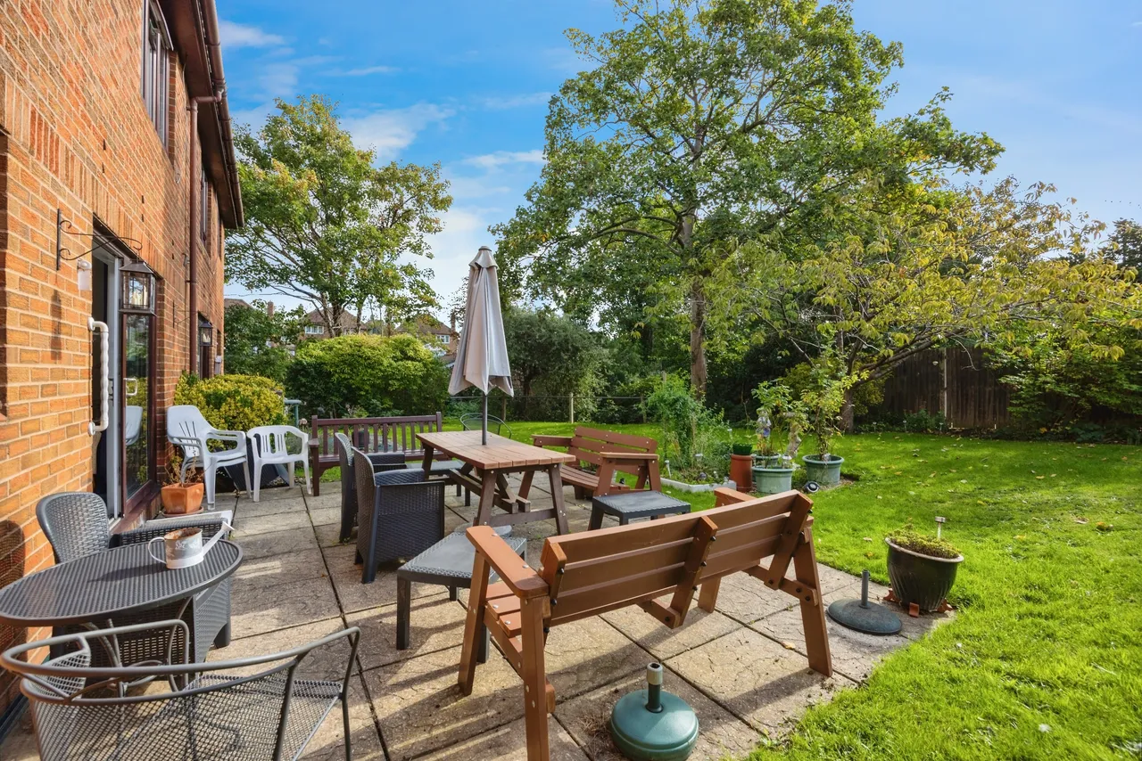 Worplesdon Road, Guildford, GU2, photo 16