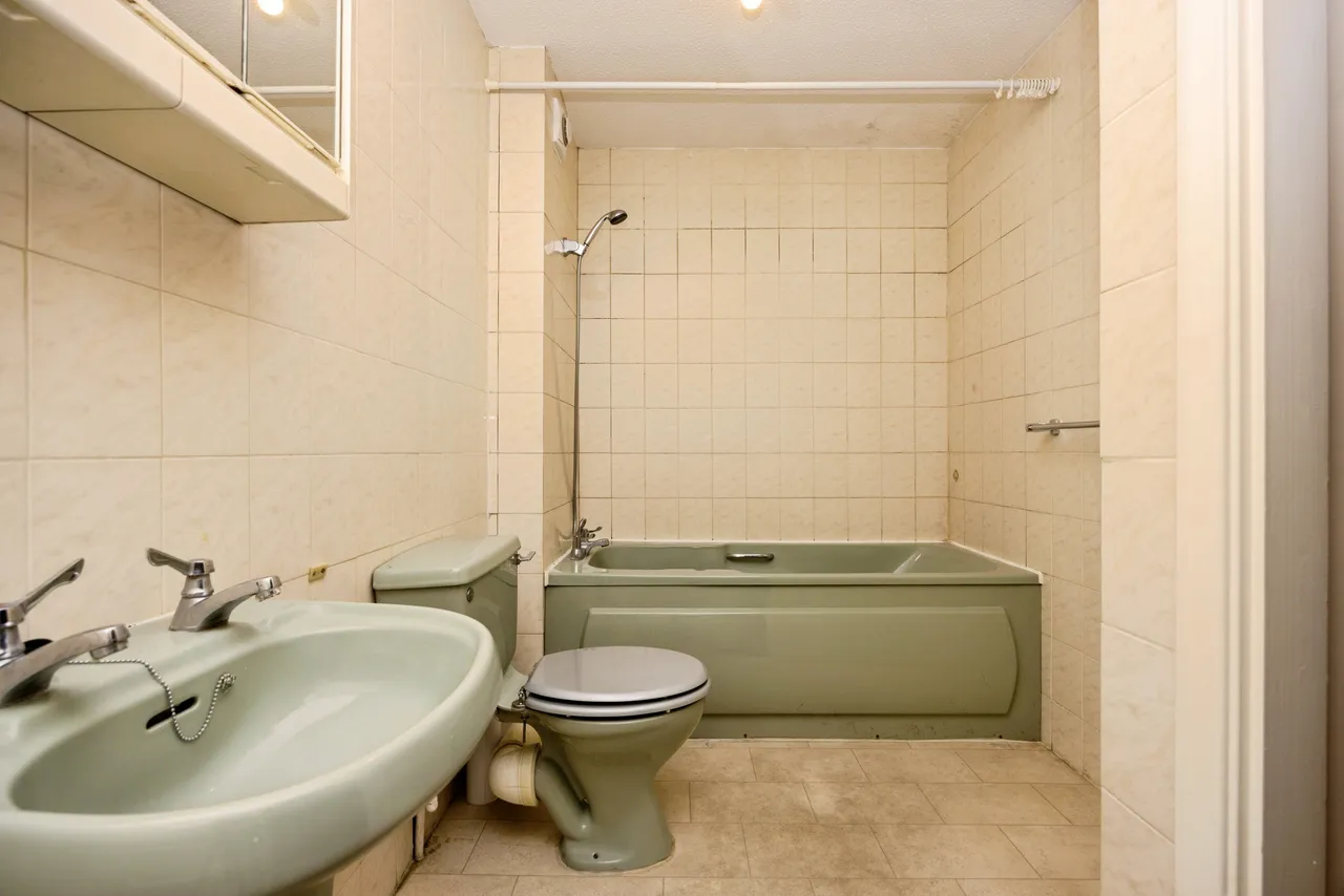 Worplesdon Road, Guildford, GU2, photo 12