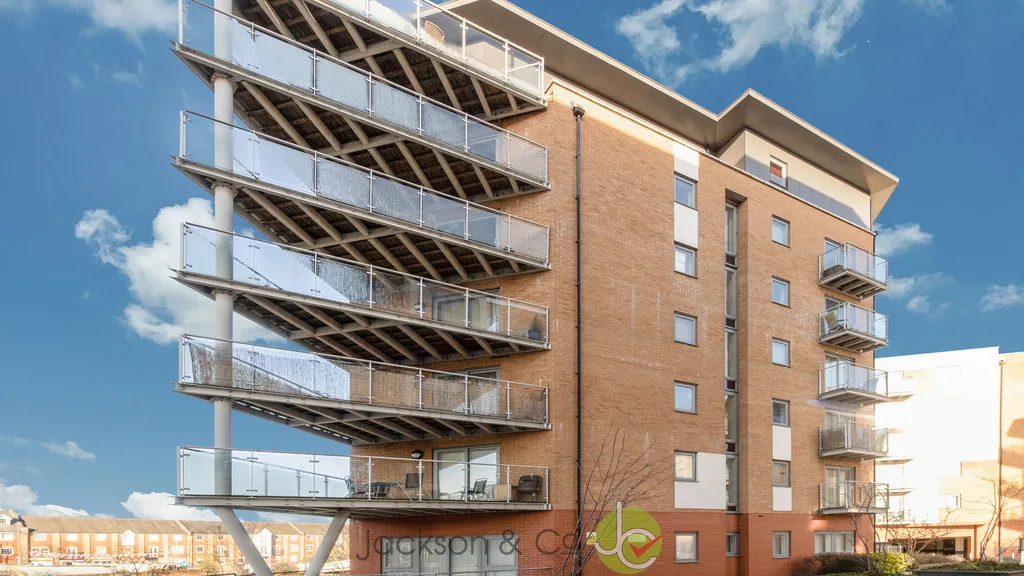 2 bed flat to rent — Ship Wharf, Colchester, Essex, CO2 8YP