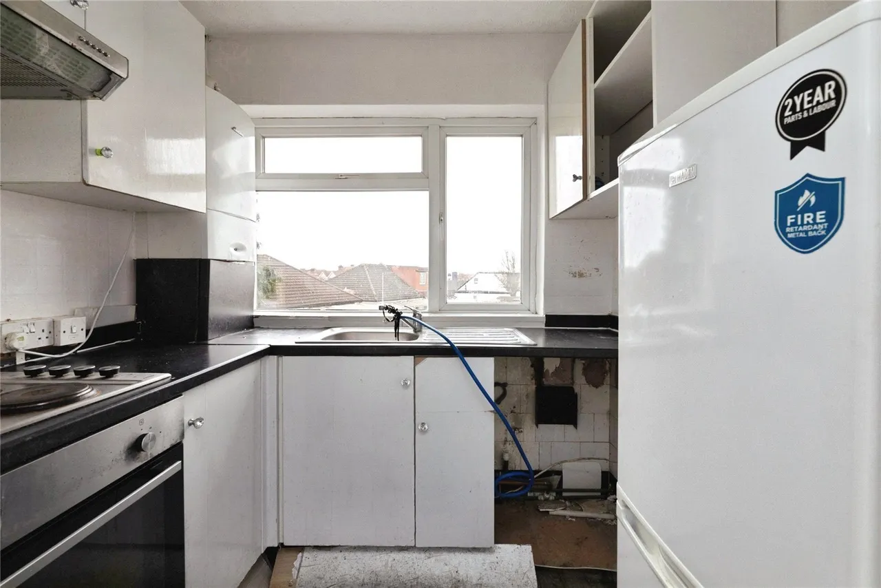 Fullwell Avenue, Ilford, IG6, photo 12