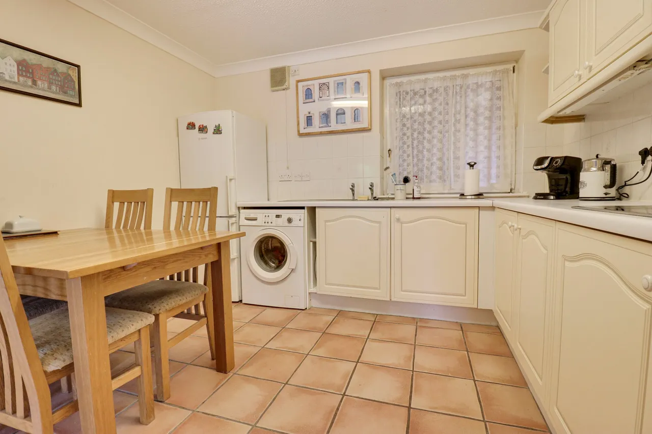 Orchard Lea, Sawbridgeworth, CM21, photo 3