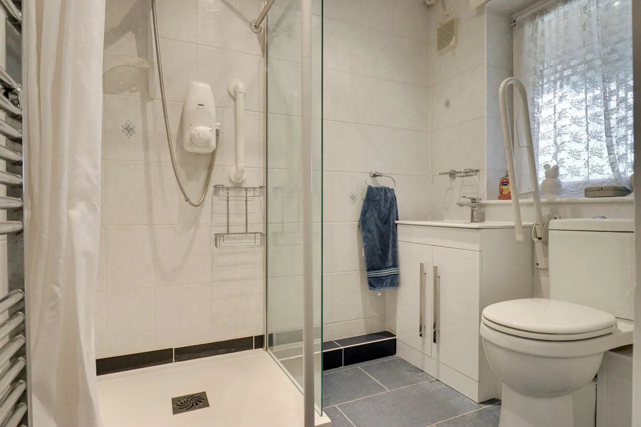 Orchard Lea, Sawbridgeworth, CM21, photo 9