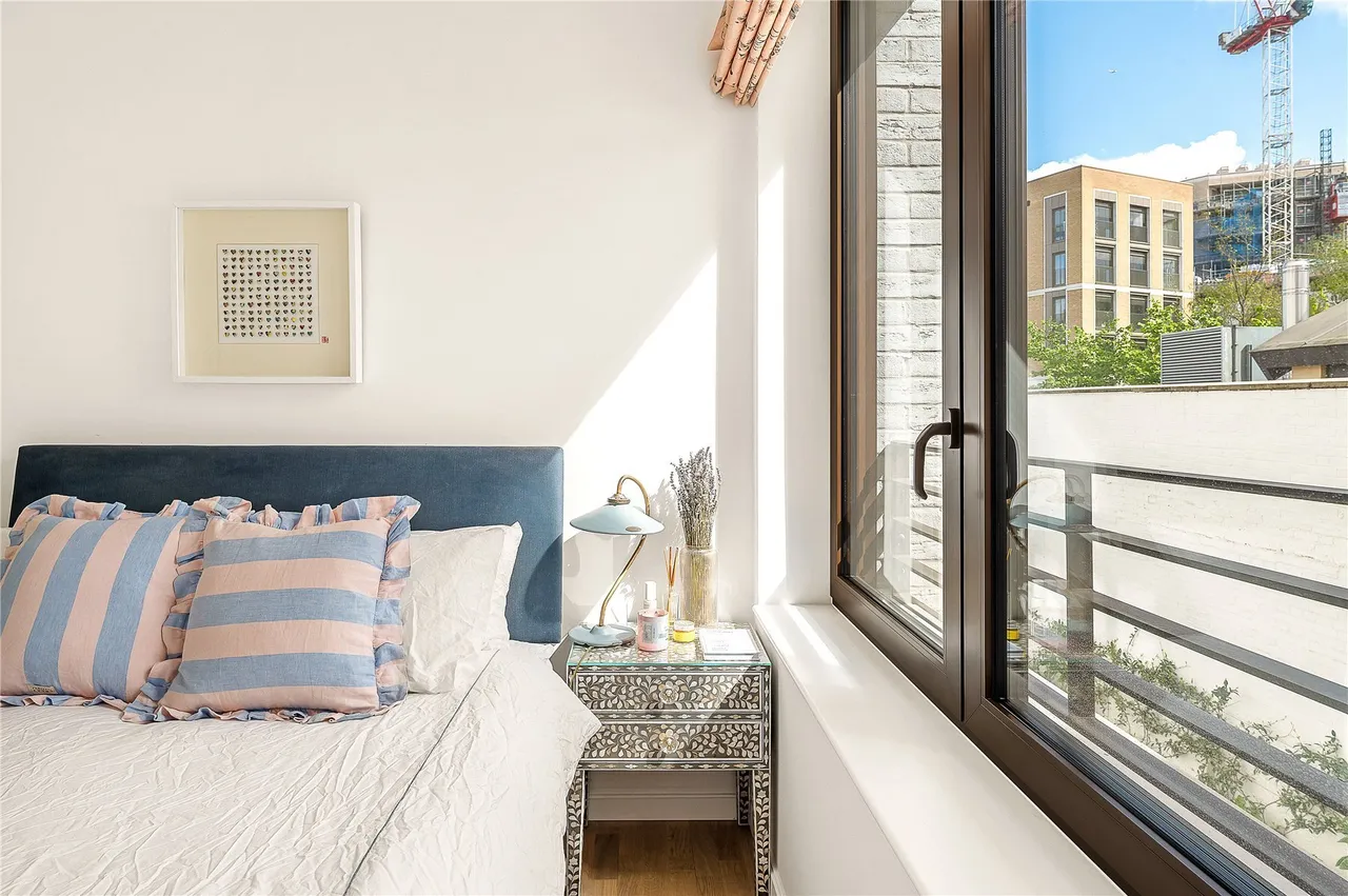 Haverstock Hill, Camden, London, NW3, photo 8