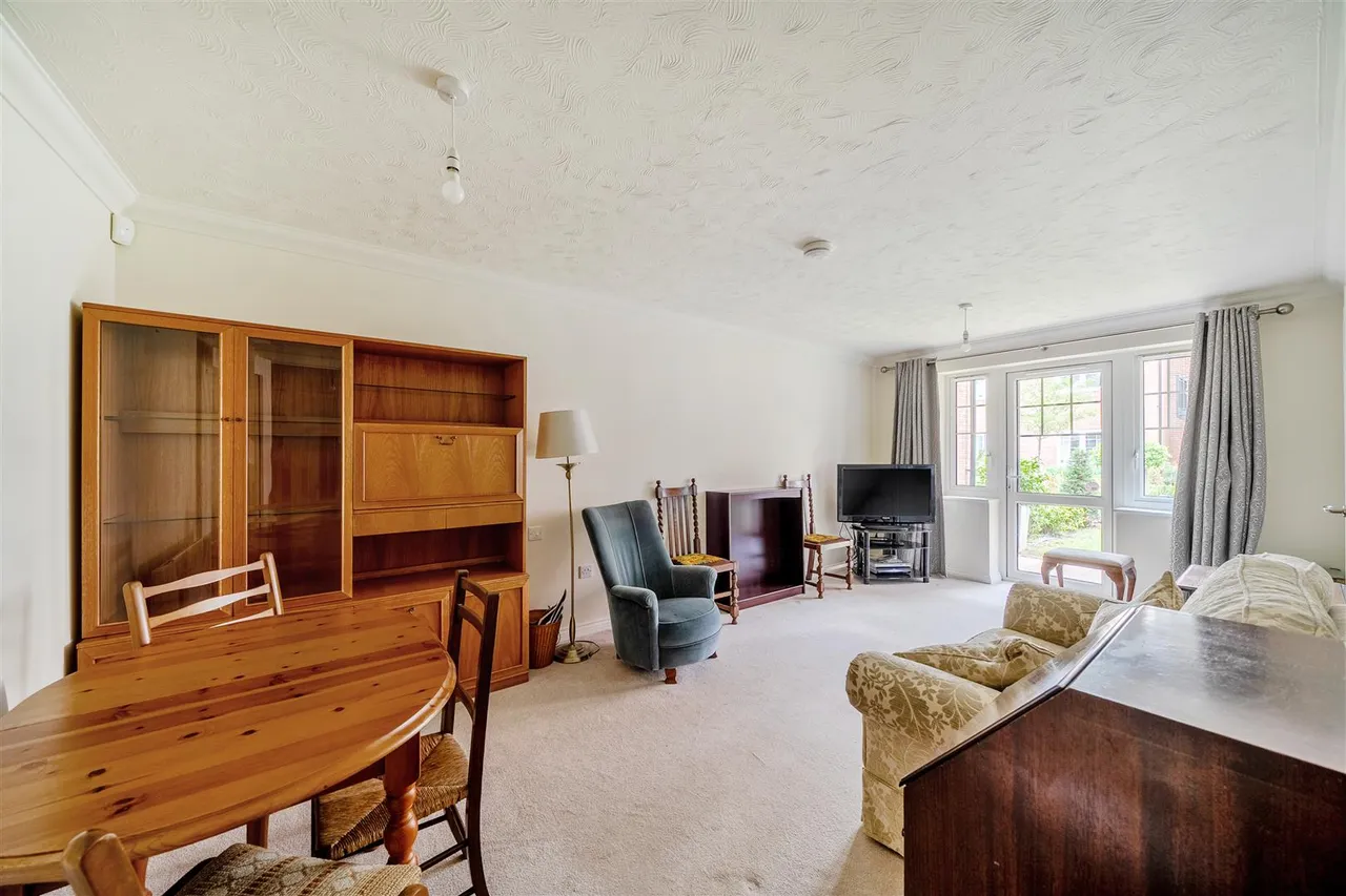 Manor Park, Ruddington, NG11, photo 6