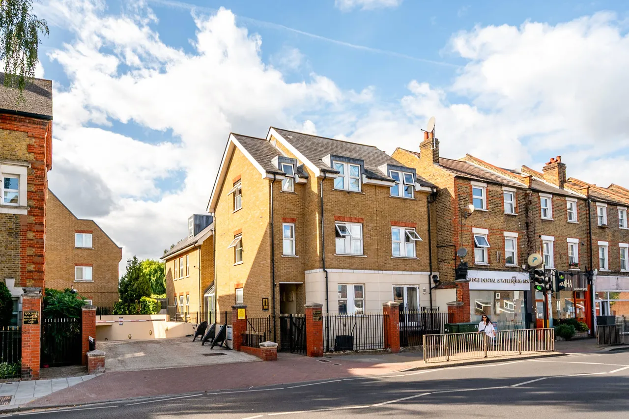 London, SW18, photo 9