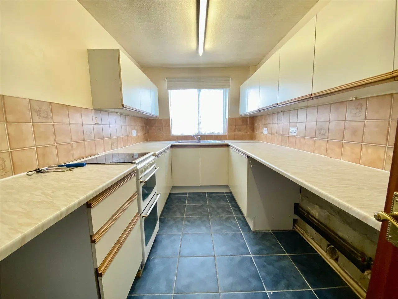 Hampsfell Drive, Morecambe, LA4, photo 10
