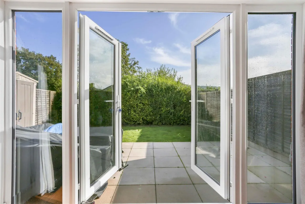 Beverley Road, Whyteleafe, CR3, photo 12