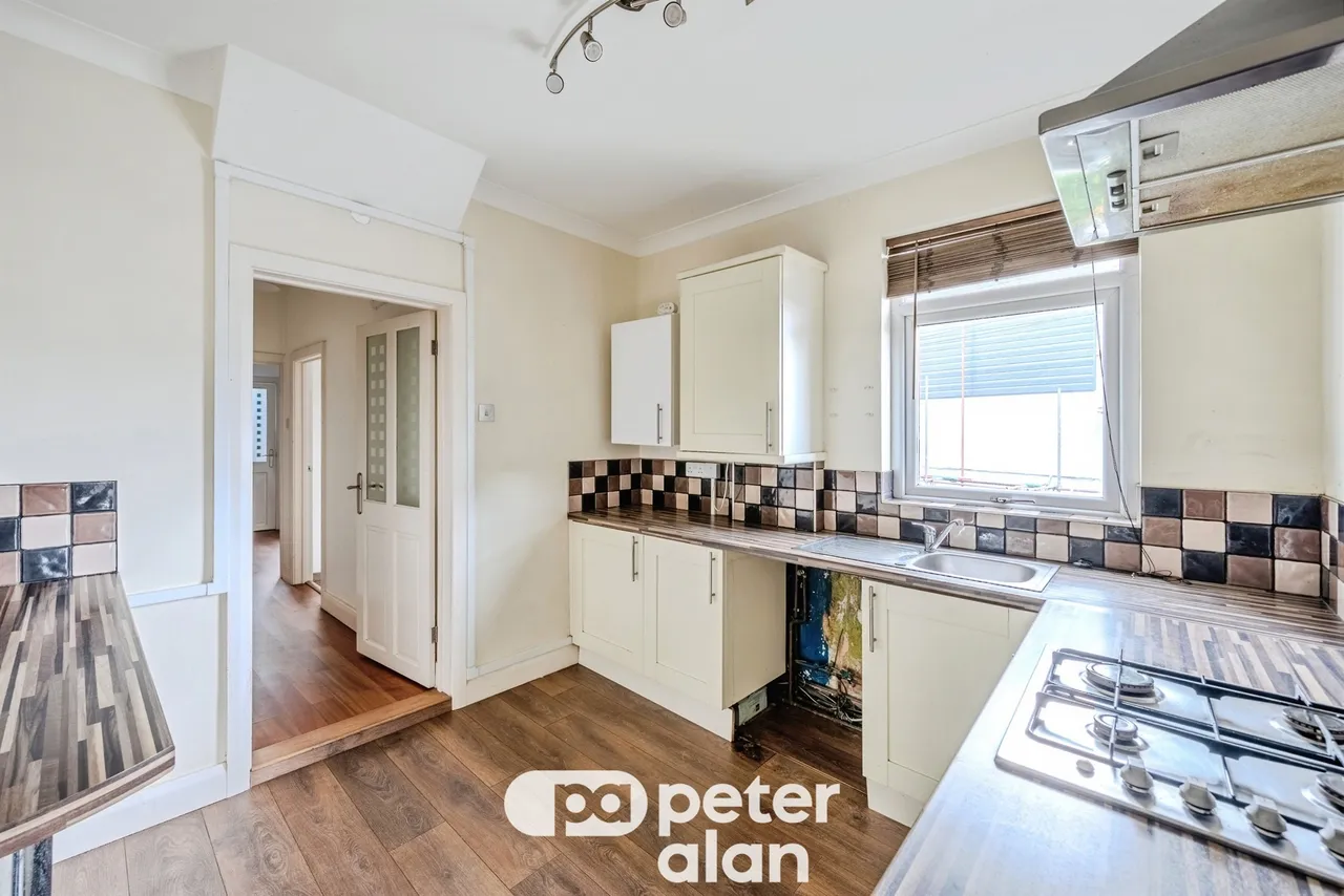 Bridgend Road, Maesteg, CF34, photo 12