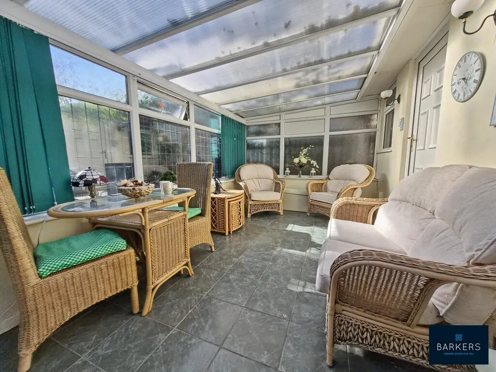 Greenacres Drive, Birstall, WF17, photo 11