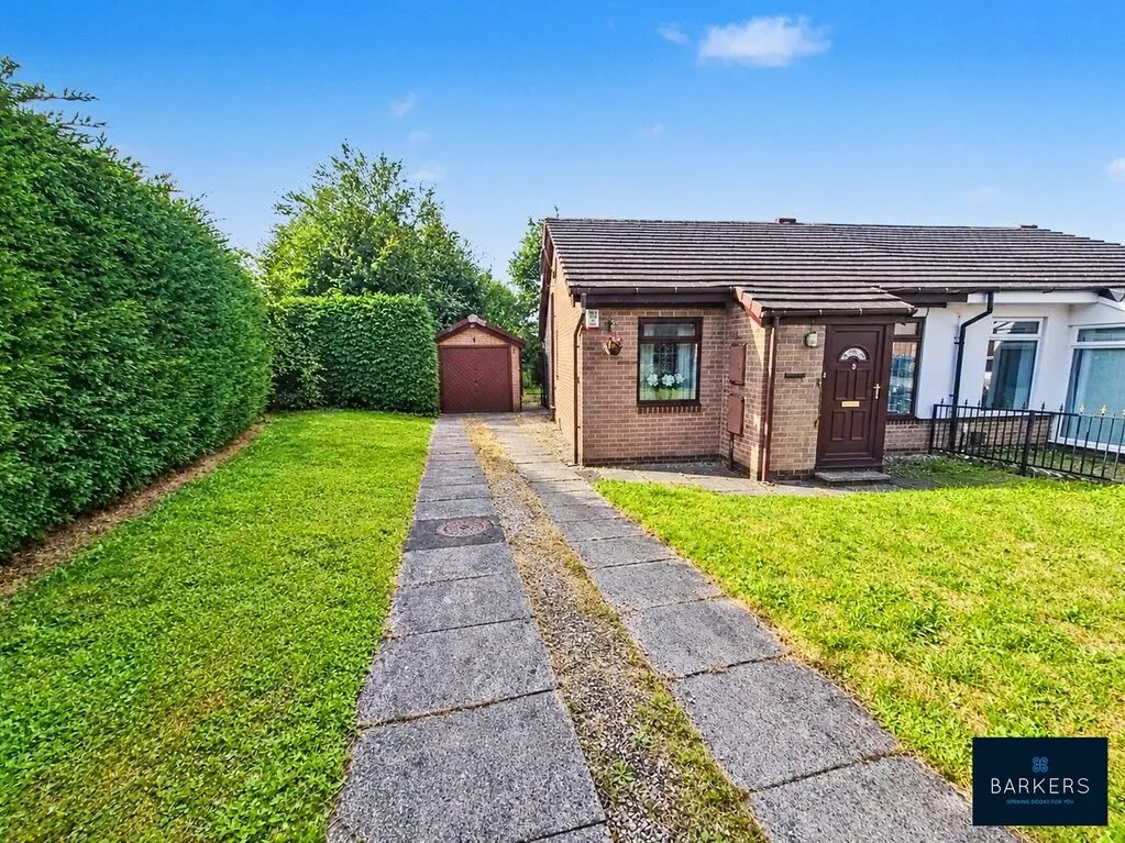 2 bed house for sale, Greenacres Drive, Birstall, WF17