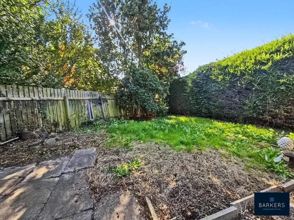 Greenacres Drive, Birstall, WF17, photo 2