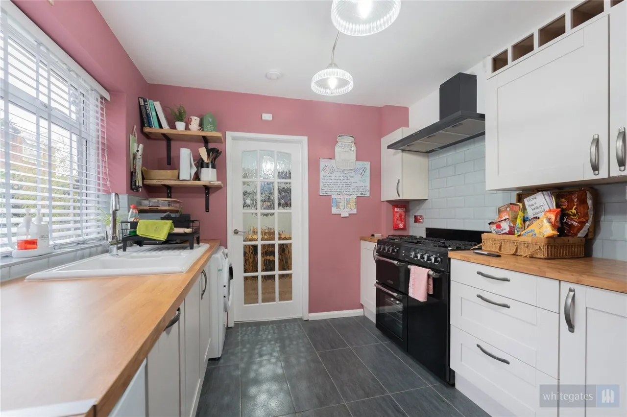 Town Row, Liverpool, L12, photo 12