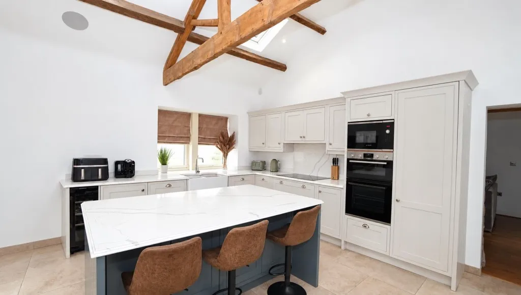Apperley Road, Apperley Bridge, photo 6
