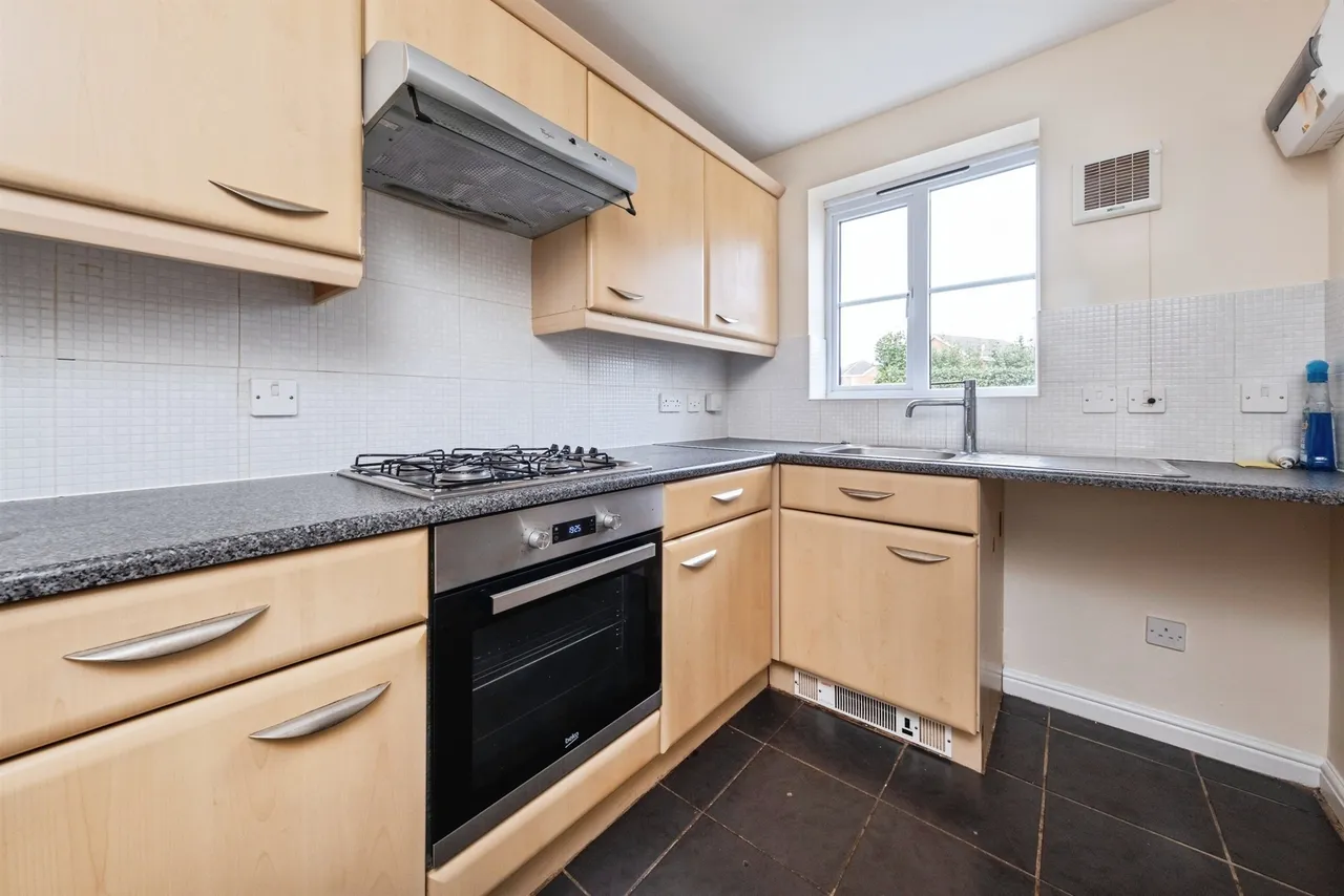 Moors Close, Deanshanger, MK19, photo 3