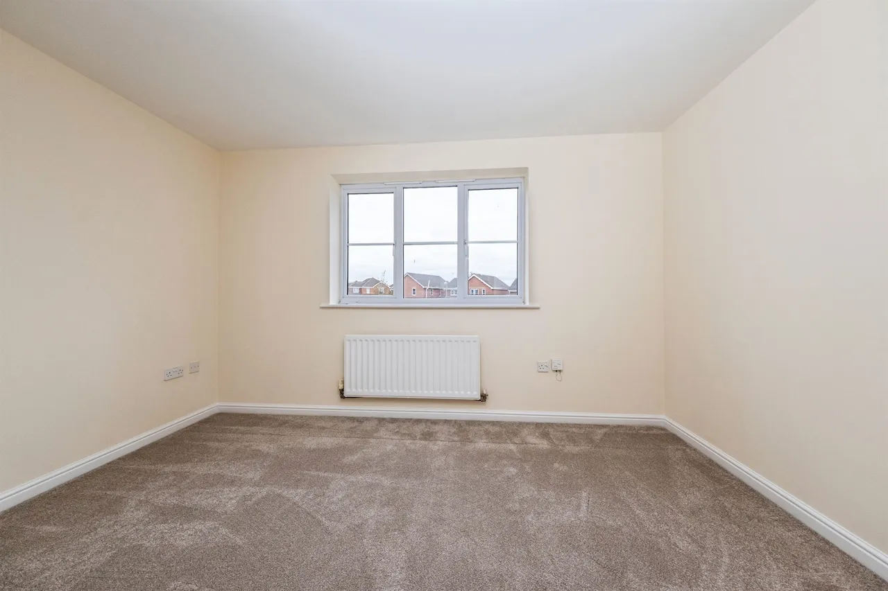 Moors Close, Deanshanger, MK19, photo 8