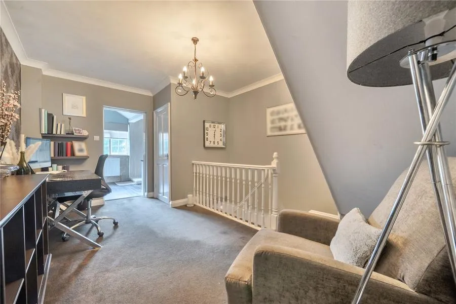 London Road, High Wycombe, HP11, photo 11