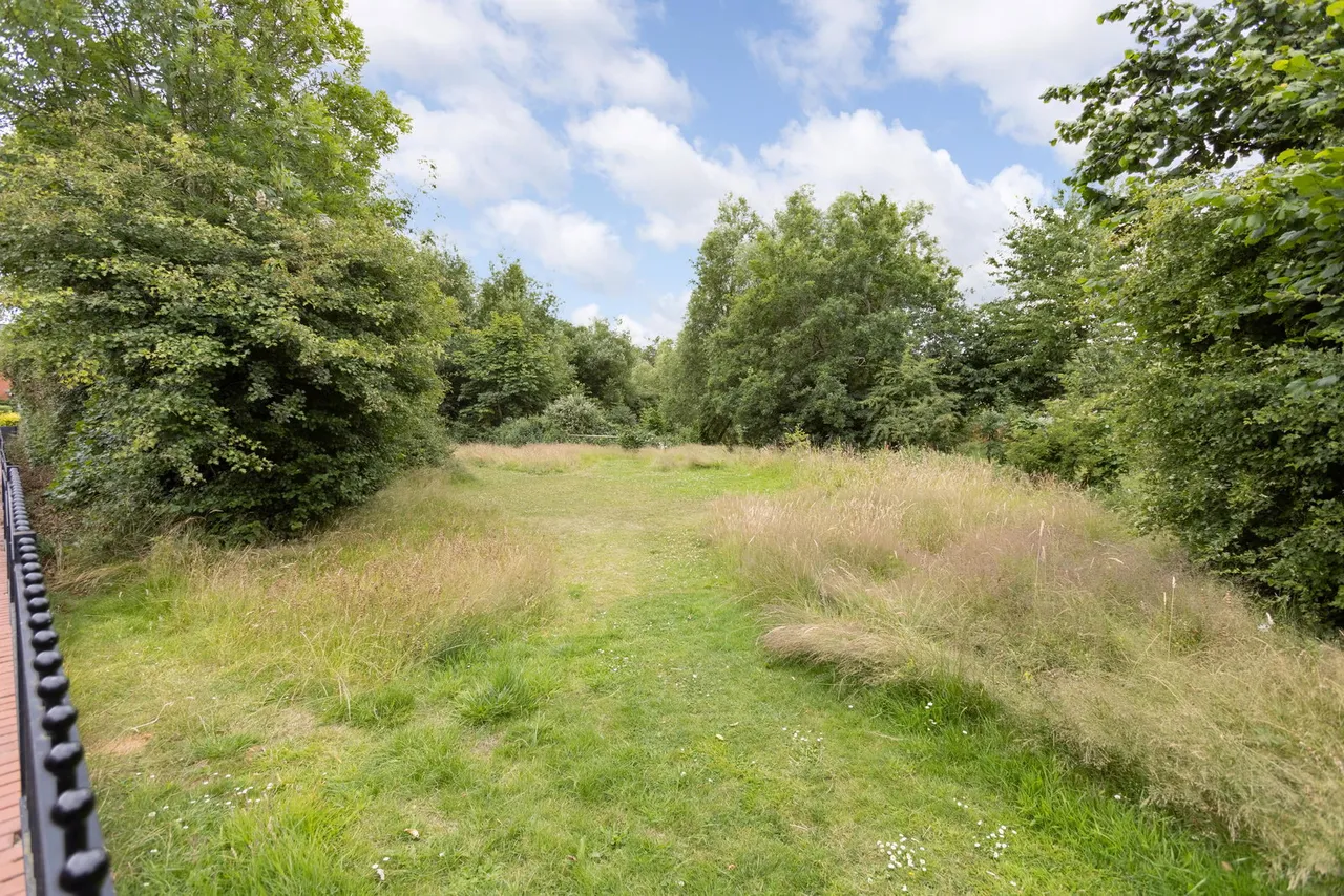 Newlands Walk, Devizes, SN10, photo 44