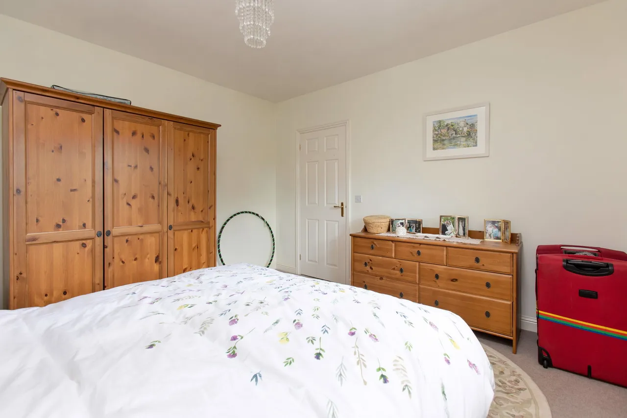 Newlands Walk, Devizes, SN10, photo 35