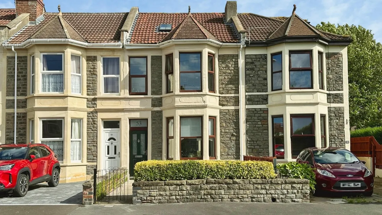 2 bed house for sale — Chester Park Road, Bristol